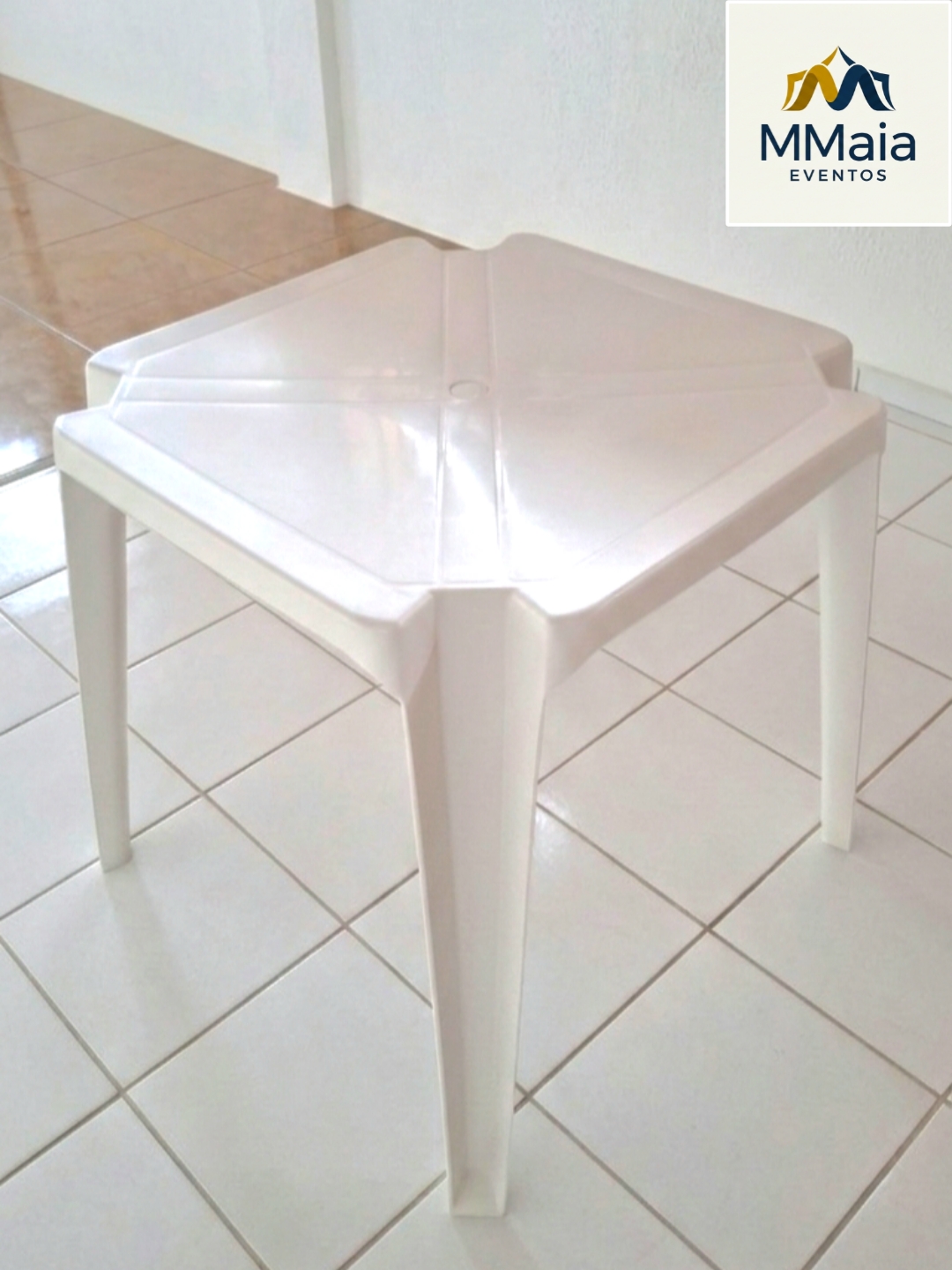 Mesa Plástica Branca